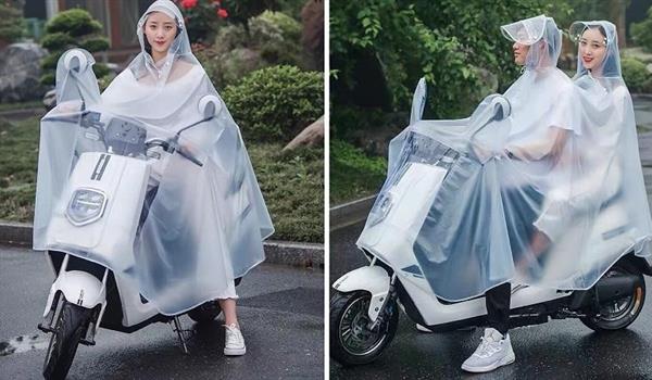 Ứng dụng áo mưa trong suốt trong thời trang và cuộc sống hằng ngày